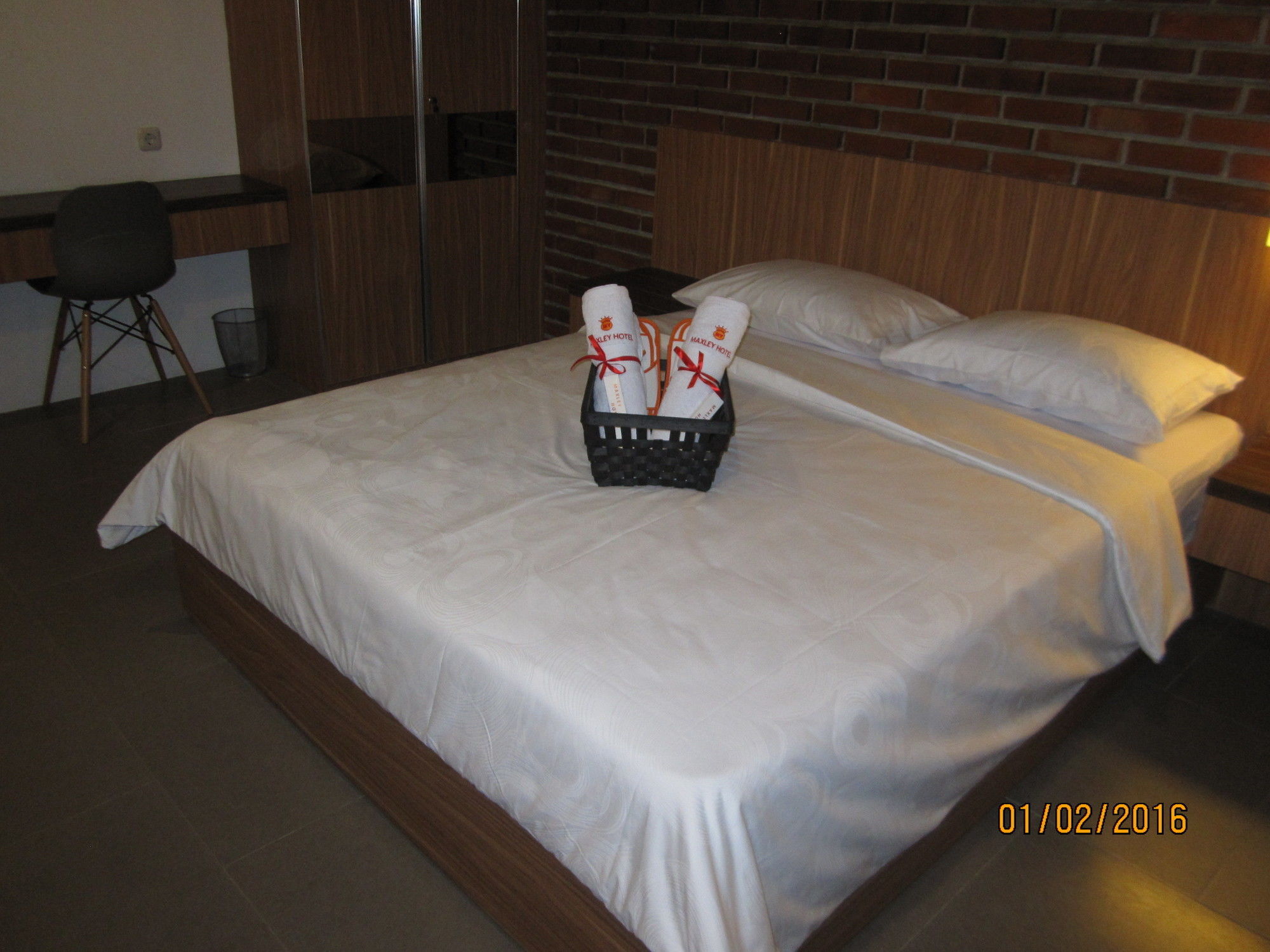 Maxley Hotel At Arjuna Jakarta Ngoại thất bức ảnh